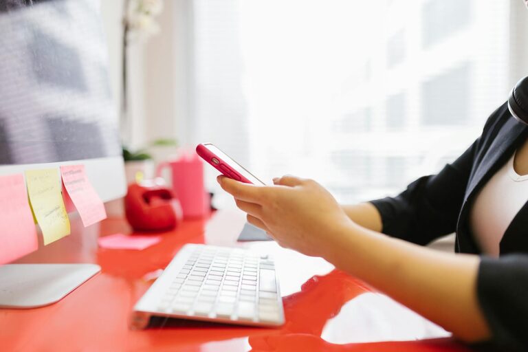 How to Keep Your Emails Under Control for a Stress-Free Inbox
